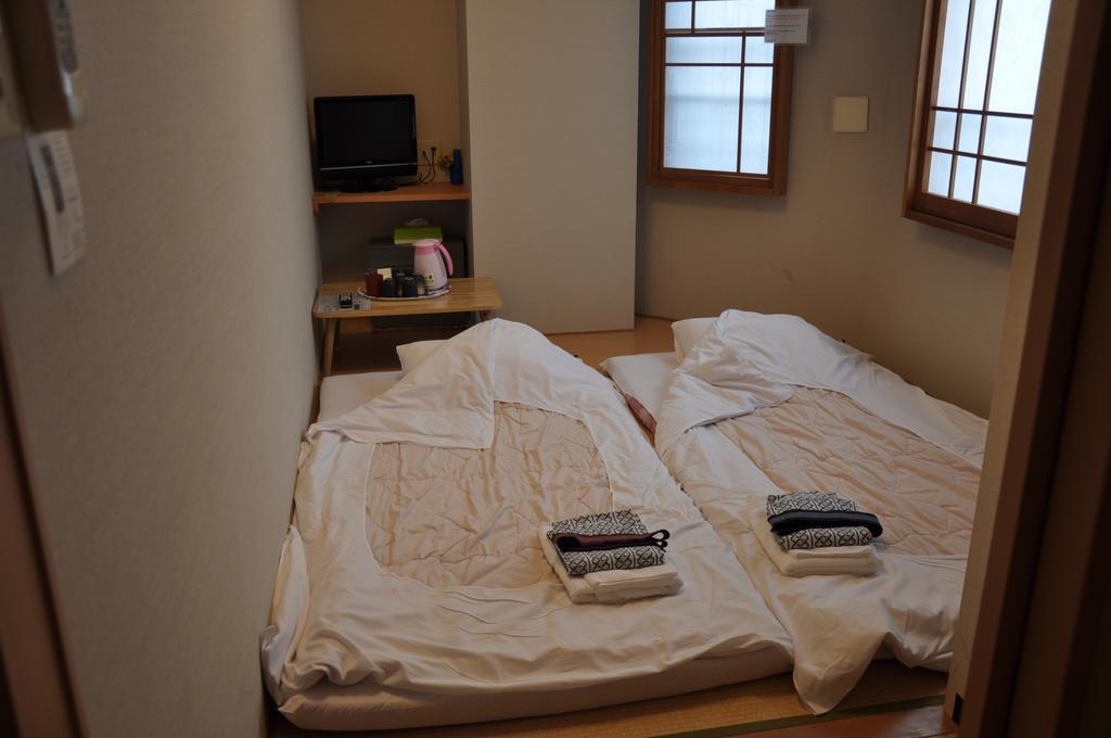 西向家庭旅馆 東京都 外观 照片